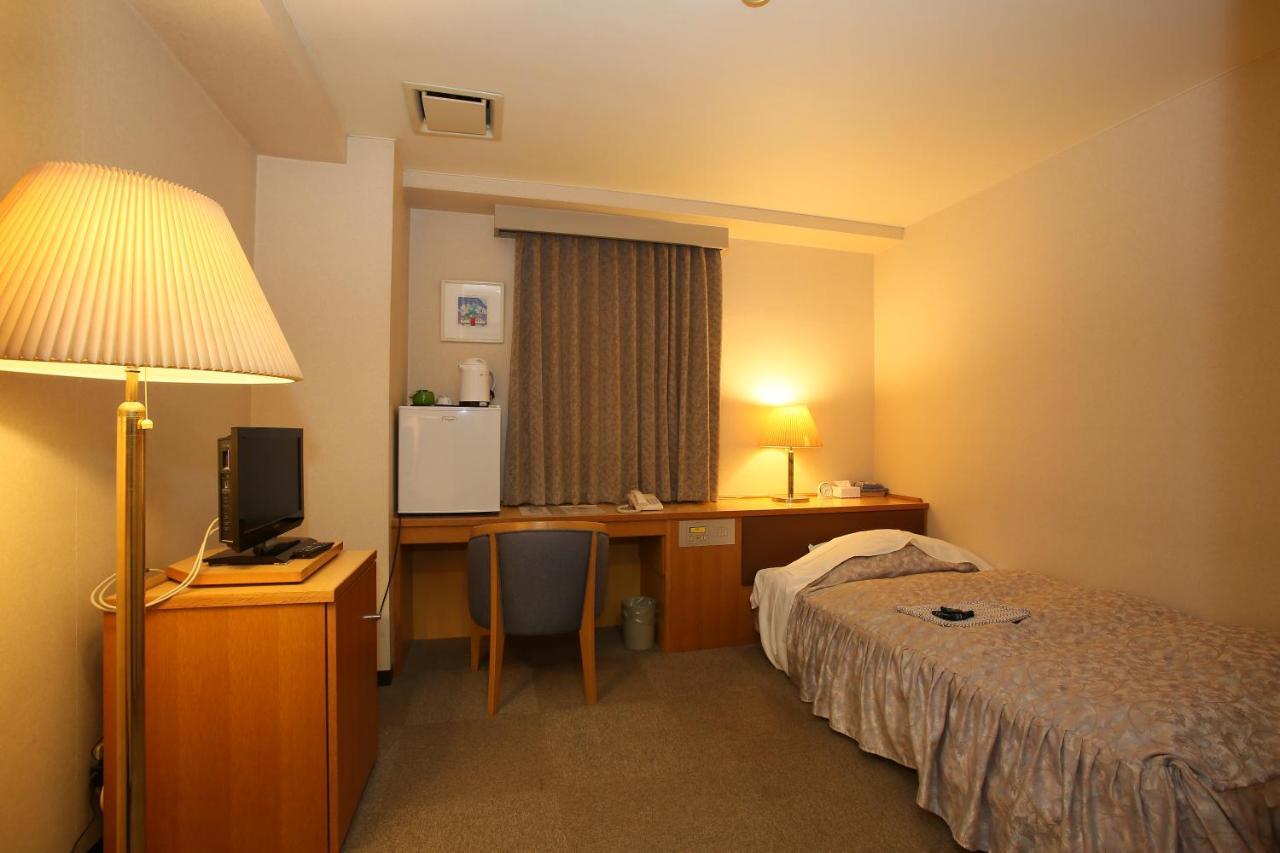 Business Hotel Masumi Sou Ikeda  Pokój zdjęcie